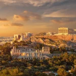 Ateenan Akropolis auringonlaskun aikaan