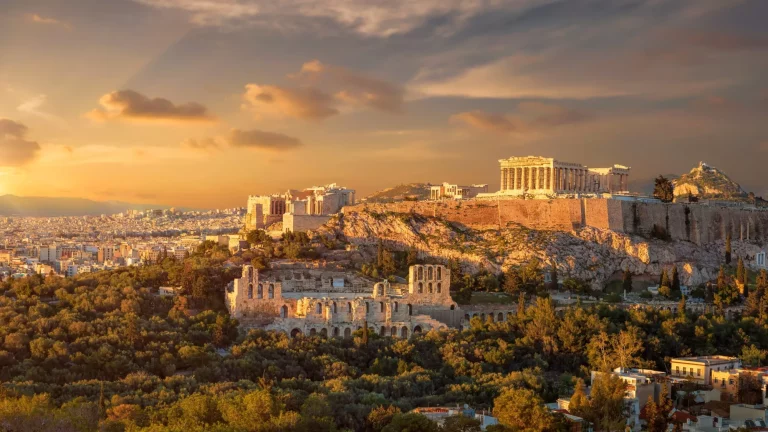 Akropolis d'Athènes au coucher du soleil