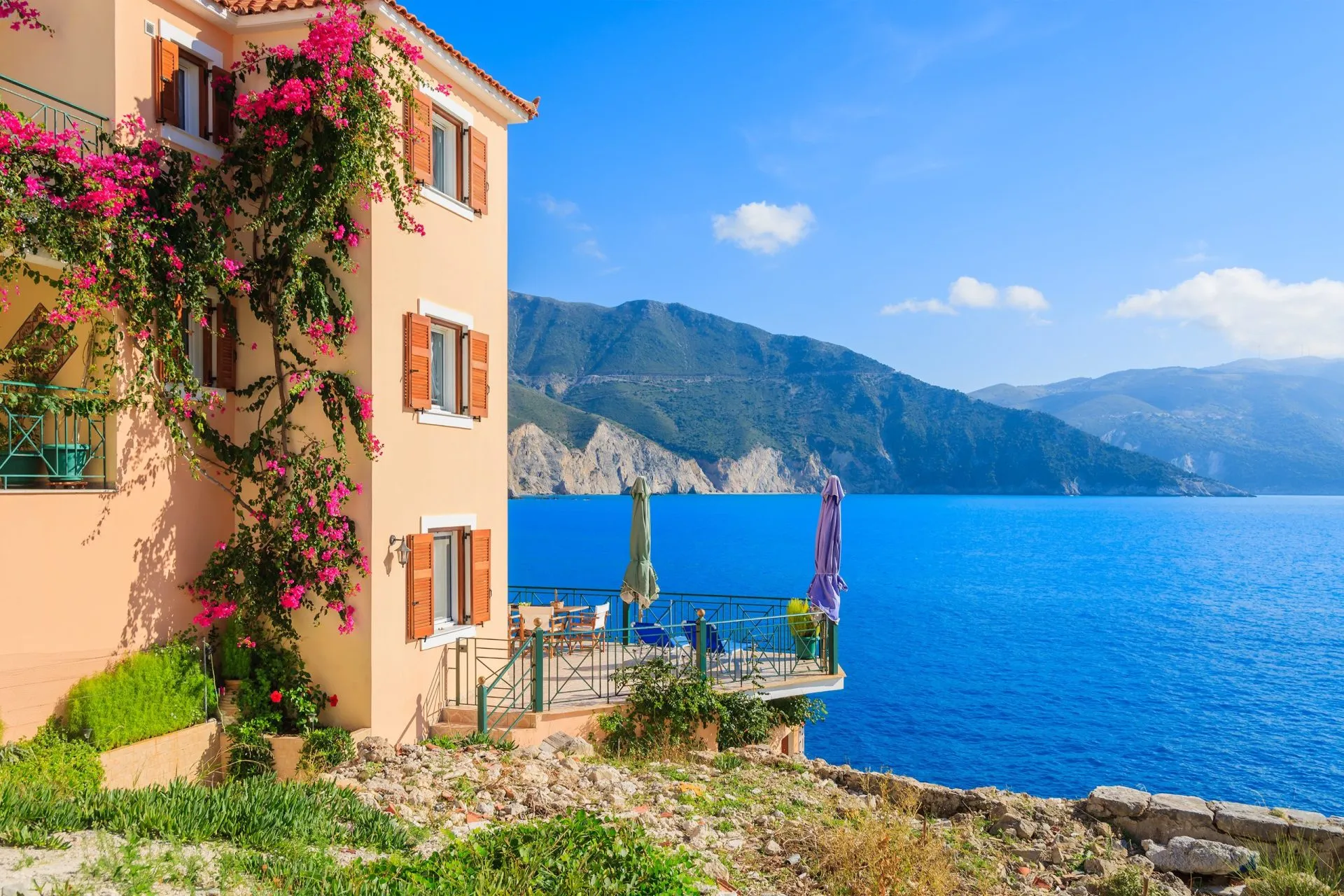 Holiday villa with sea view on Kefalonia island in Assos village